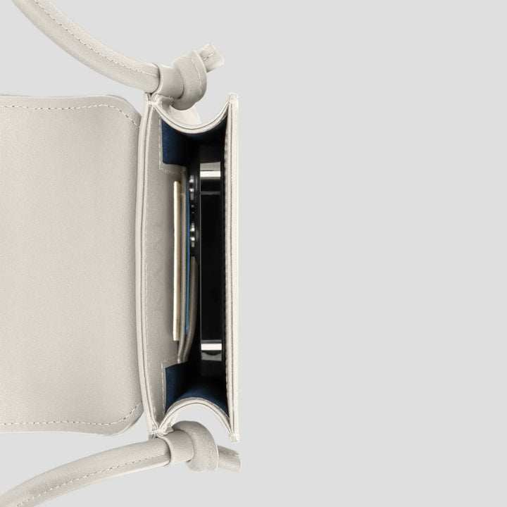 Arch Smartphone Pouch - chalk white
