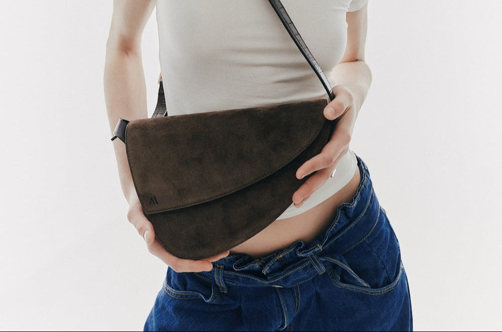 Rebel Cross Body - suede espresso