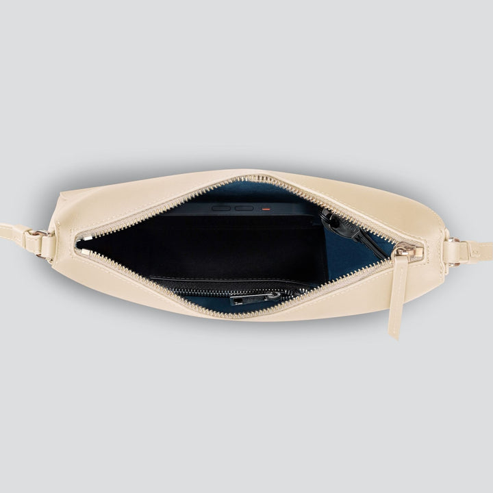 Rebel Clutch - soft touch cream