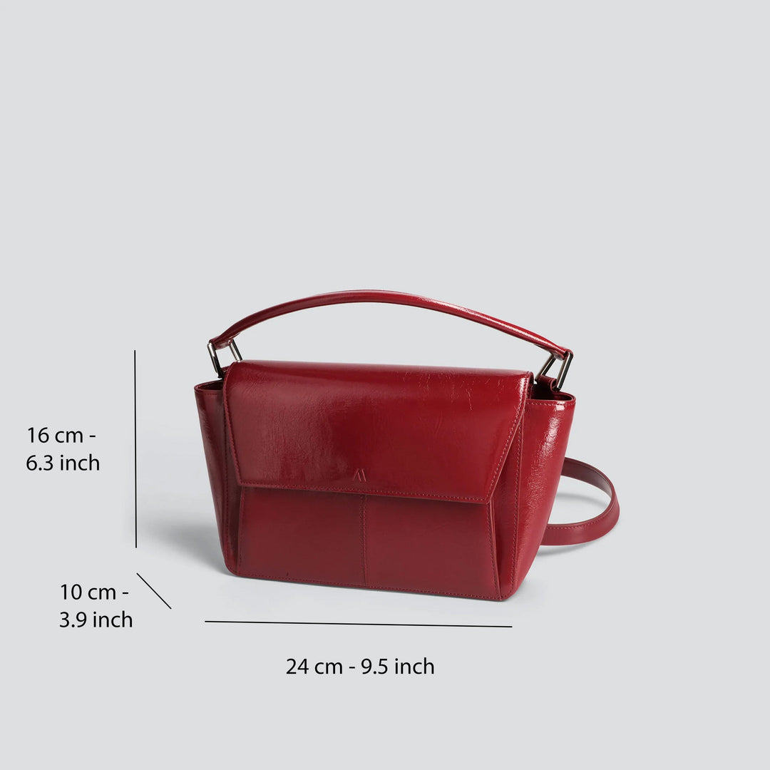 Ikon Shoulder Bag - naplack sangria red