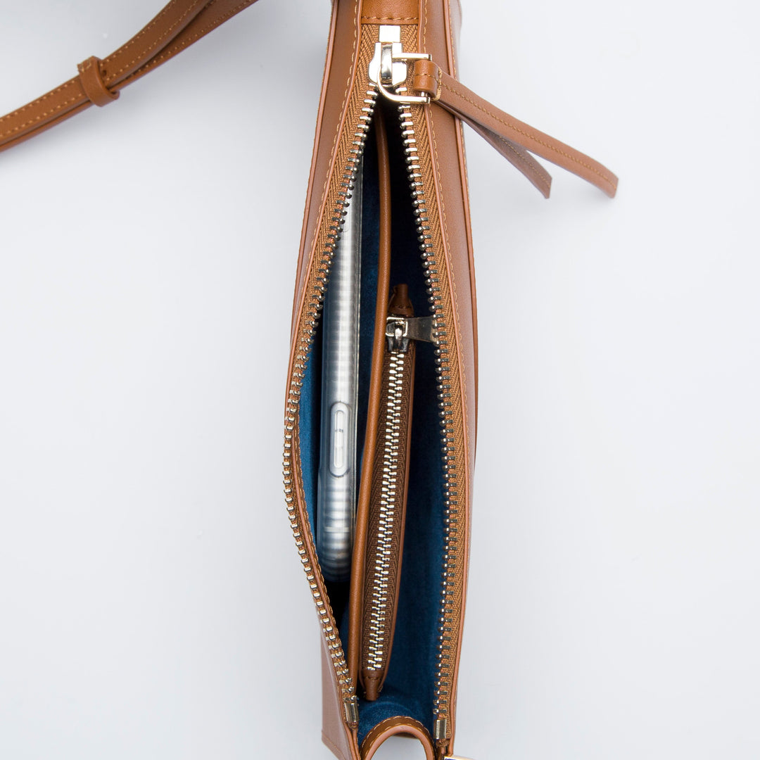 Arch clutch