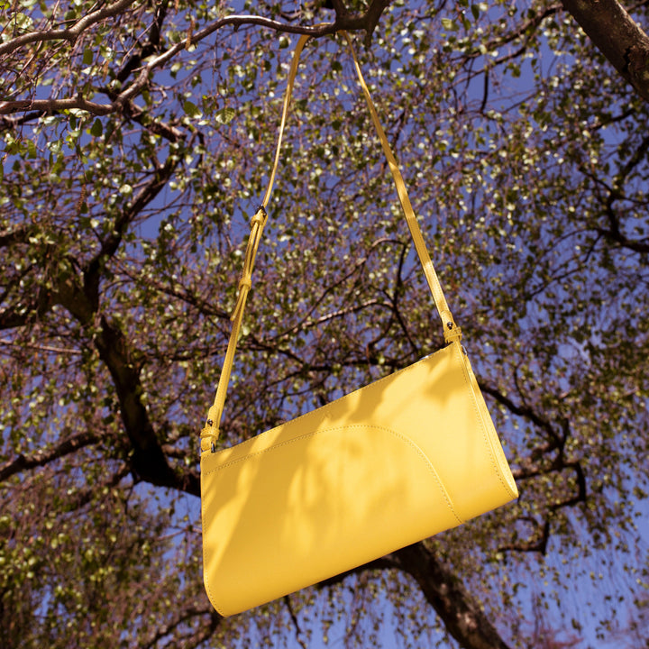 Arch clutch