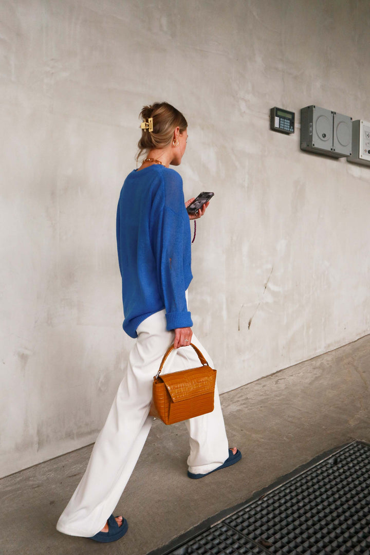 Ikon Shoulder Bag - croco toffee brown
